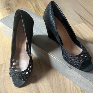 Dressy wedge heel